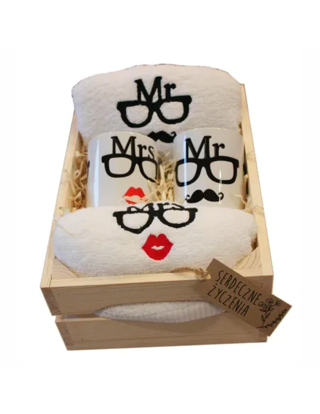 Zestaw Ręczników Kubkami Koszu Ozdobnym Prezent Ślubny