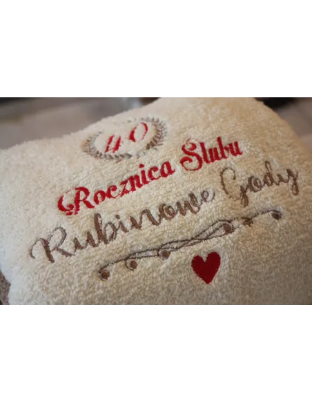 Zestaw Prezentowy na Rocznicę Ślubu – Ręczniki z Haftem
