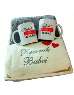 Prezent dla Babci Dziadka – Ręczniki z Haftem + Kubki