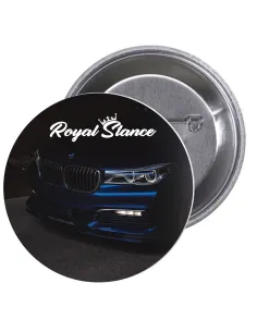 Przypinki Buttony – Royal Stance Znaczki Badziki Grafiką