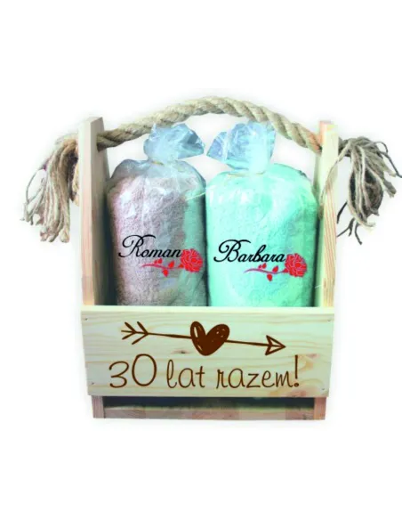 Prezent na Rocznicę Ślubu z Haftem z Grawerem na Prezent