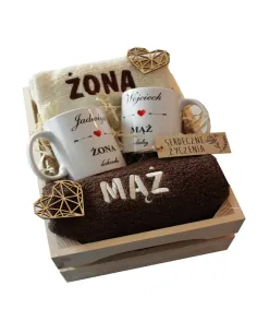 Prezent Ślubny na Rocznicę – Ręczniki z Haftem + Kubki