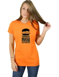 Koszulka z Nadrukiem – Napis Pierwsze Masa Personalizowany