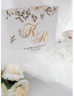 Zaproszenia – Inicjały Wyspisnymi Danymi Gotowy Projekt