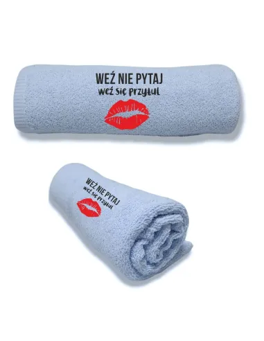 Ręcznik z Twoim Haftem Prezent na Dzień Kobiet z Haftem